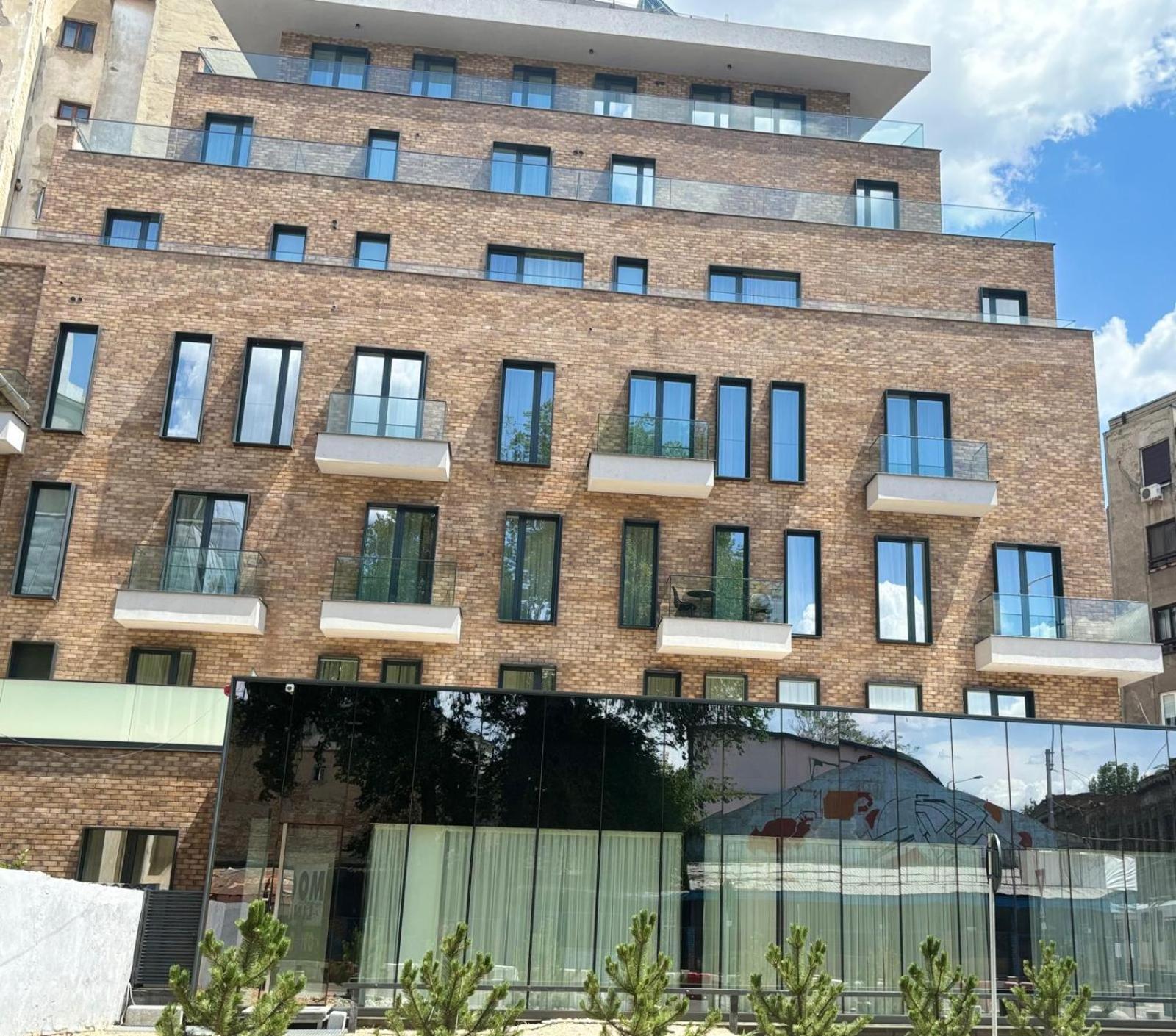 Cm111Apparthotel Bukares Bagian luar foto