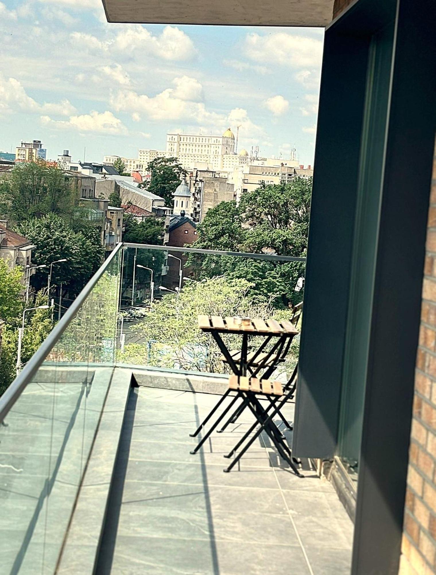 Cm111Apparthotel Bukares Bagian luar foto