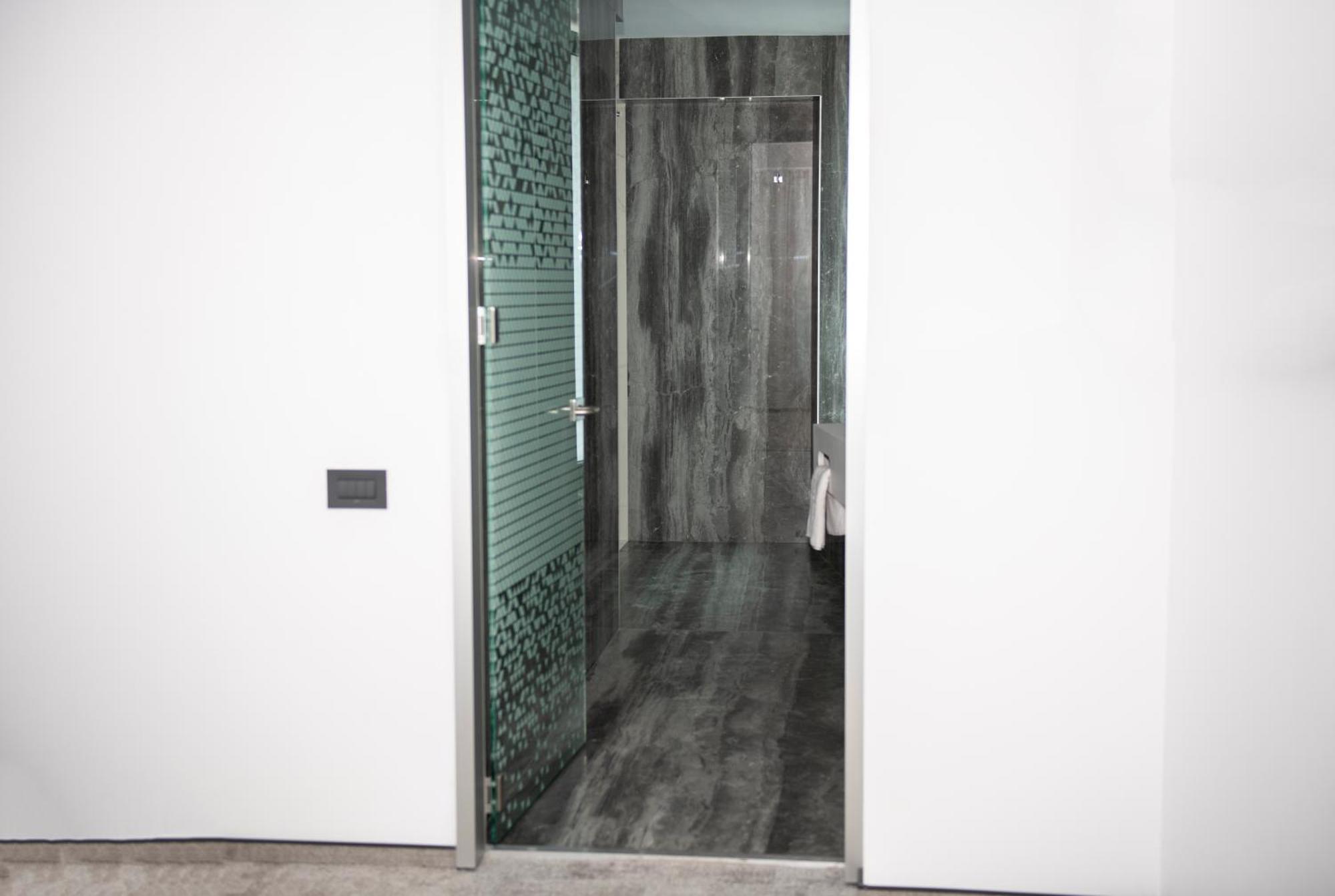 Cm111Apparthotel Bukares Bagian luar foto