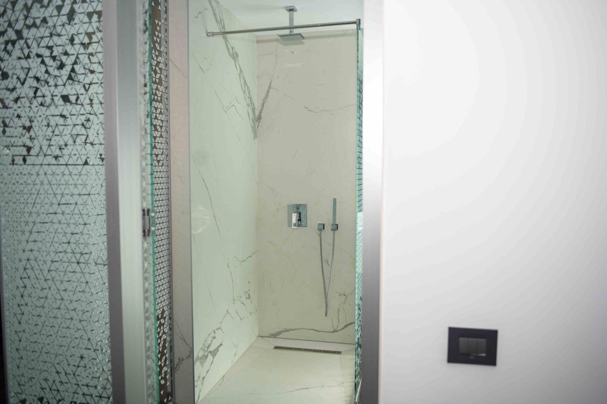 Cm111Apparthotel Bukares Bagian luar foto